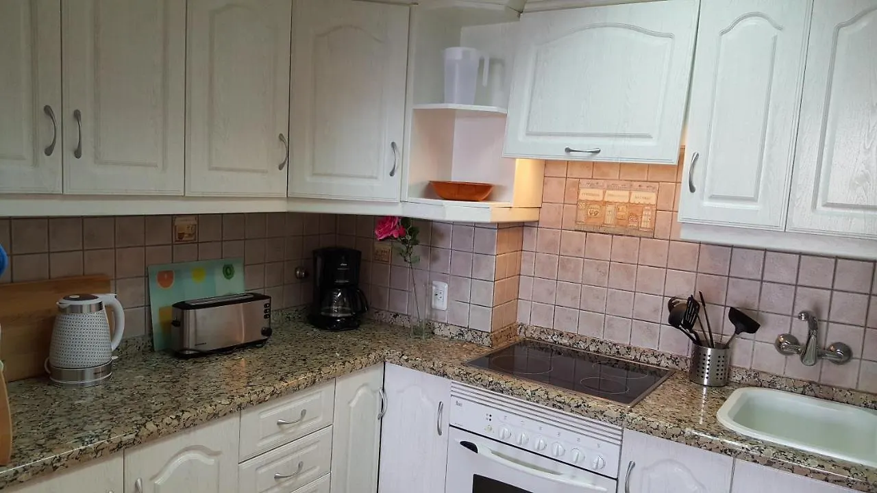Apartment Jacaranda Close To The Beach, Sea-View, Pool, Wifi, Sat-Tv Arona  Arona (Tenerife)